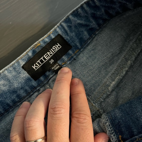 Kittenish Liza Straight Leg High Rise Distressed Light Wash Jeans - Picture 7 of 11